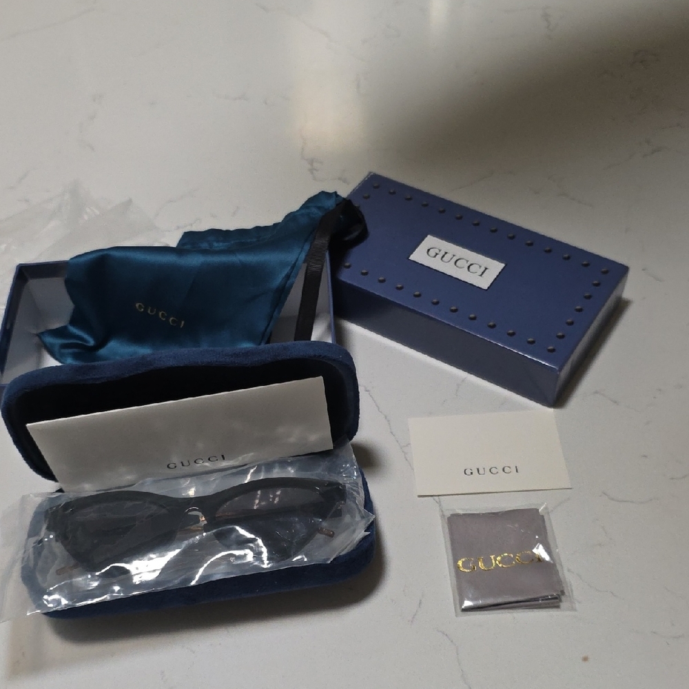 Gucci Dark Gray Sunglasses